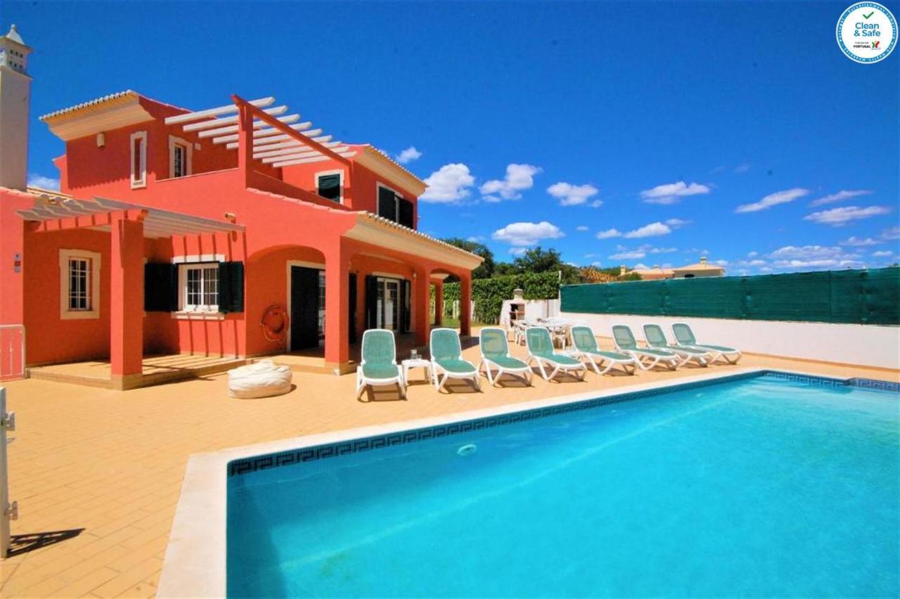 Villa Mikael - Free Wi-Fi - Aircon - Private Pool By Bedzy Albufeira Bagian luar foto