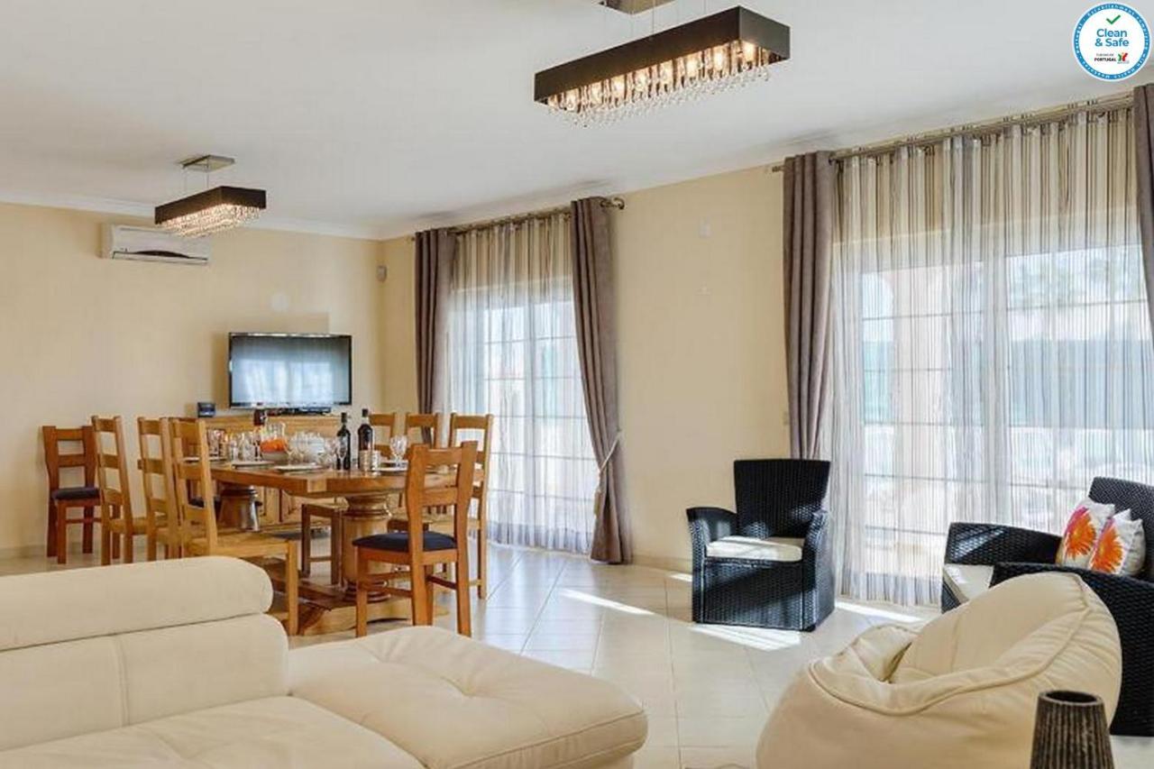 Villa Mikael - Free Wi-Fi - Aircon - Private Pool By Bedzy Albufeira Bagian luar foto